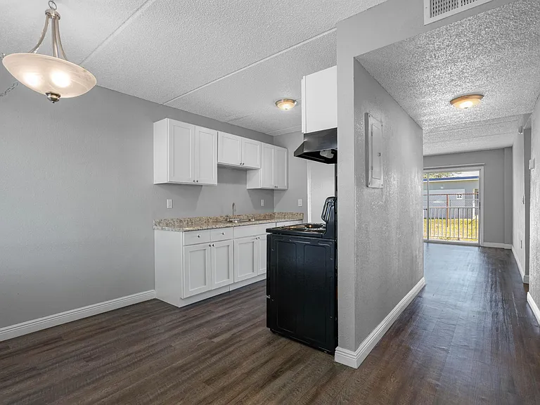 Palm Square Homes — Photo 75