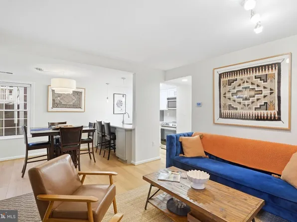 2813 S Woodrow St APT B, Arlington, VA 22206