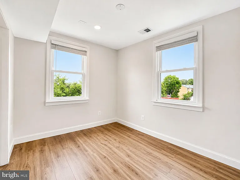 2851 Robinson Pl SE — Photo 25