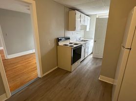 156 Main St, Somers, CT