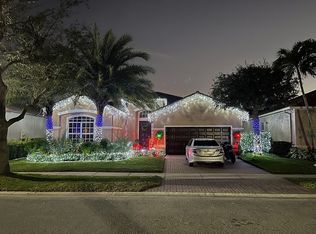 19162 Stonebrook St, Weston, FL 33332