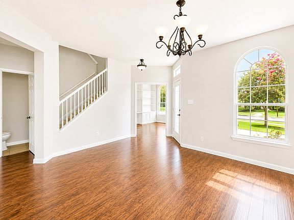 4th image of 1913 Caddo Springs Dr