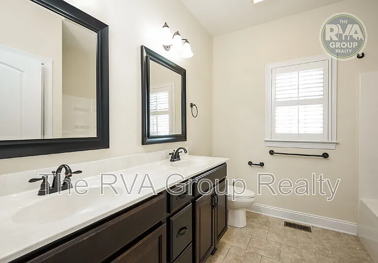 111 Wilkshire Ct — Photo 21