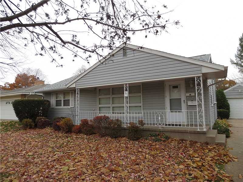 1st image of 1040 Prairie Dr NE