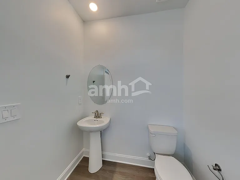 108 Punderson Dr — Photo 8