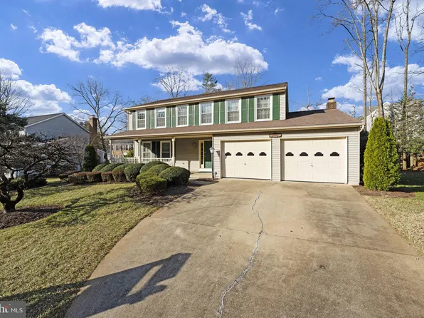 15012 Woodglen Ct, Dumfries, VA 22025