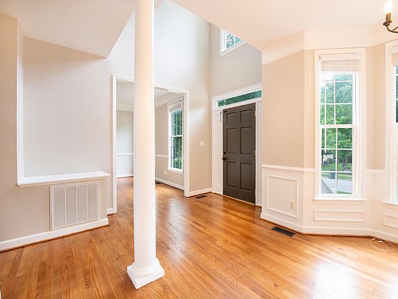 2nd image of 1805 Patterson Grove Rd