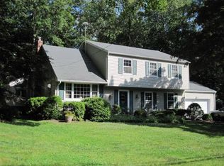 891 Briarwoods Rd, Franklin Lakes, NJ 07417