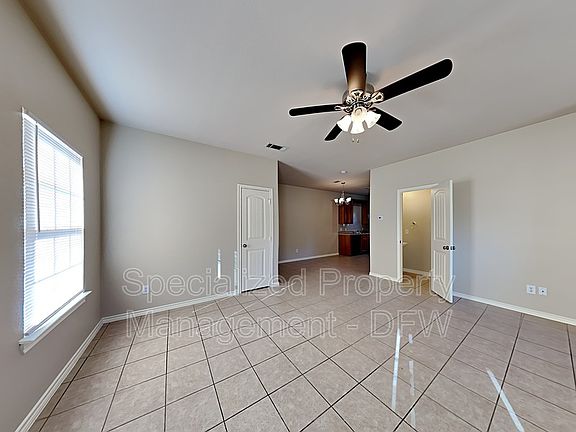 4th image of 1112 Parkway Trlr