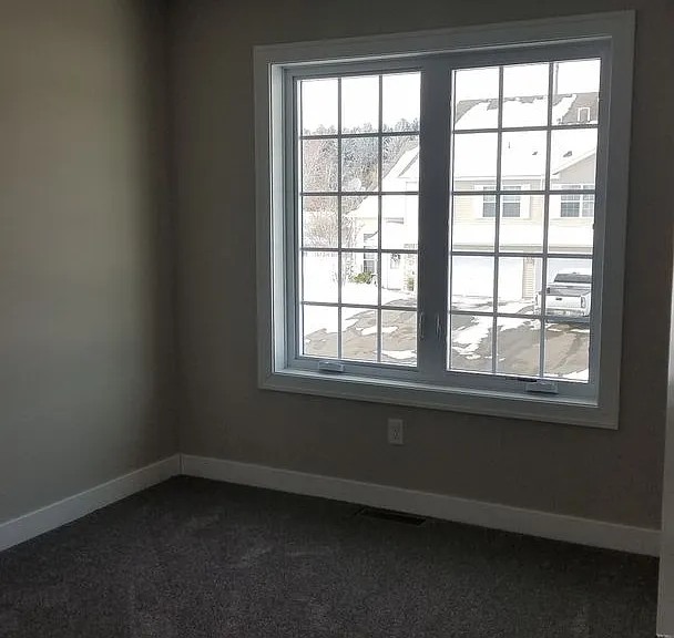 551 Meadow Ln — Photo 3