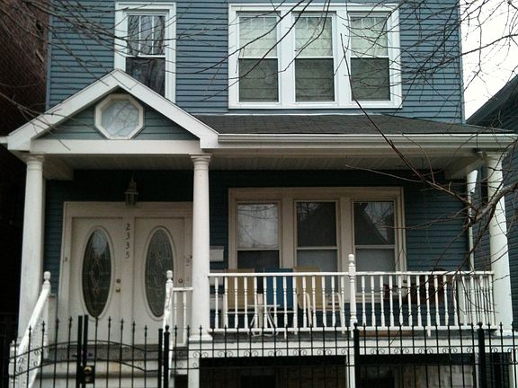 5th image of 2335 N Rockwell St #2