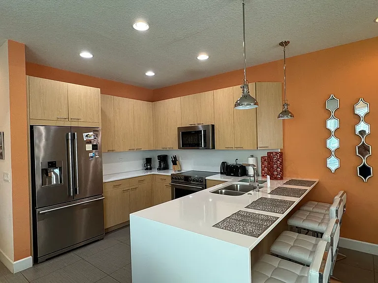 1641 Retreat Cir — Photo 6