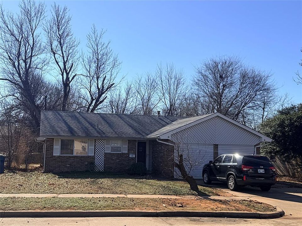 1st image of 1008 Royal Way