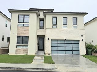 20554 W Overlook Ct, Northridge, CA 91326