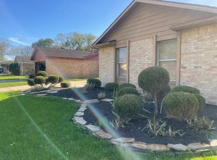 2726 Old Fort Rd, Sugar Land, TX 77479