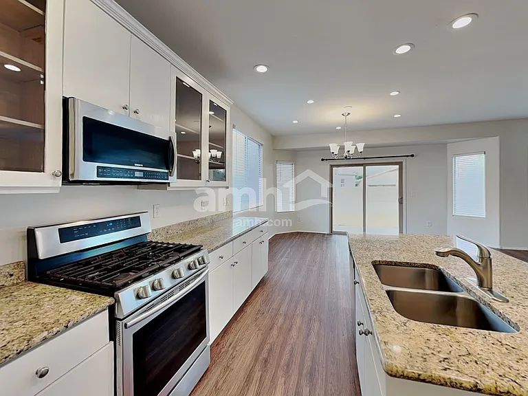 12659 N Maize Dr — Photo 3