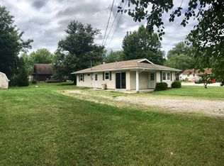 82 11th St NW, Linton, IN 47441