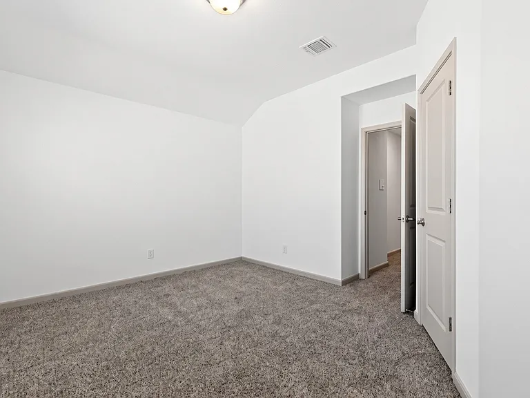 7522 Gramercy Way #101 — Photo 4