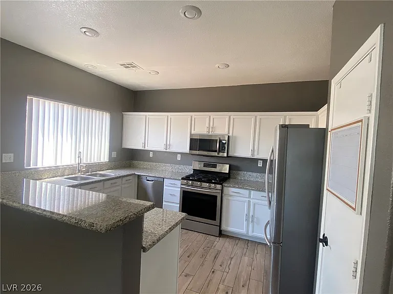 5402 Goldenseal Ct — Photo 3