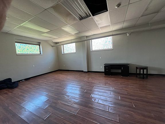 3rd image of 163 North Ave