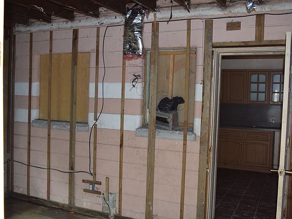 Master Bedroom Needs Drywall