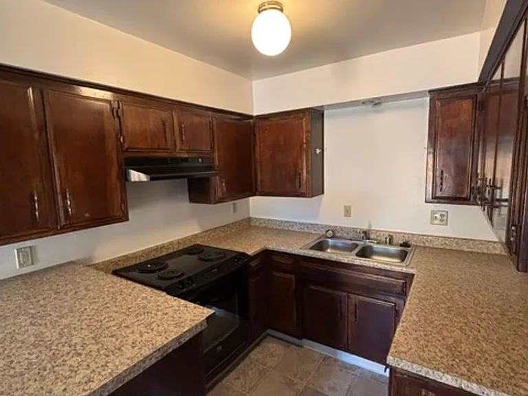 8012 N Laurelglen Blvd #C — Photo 6