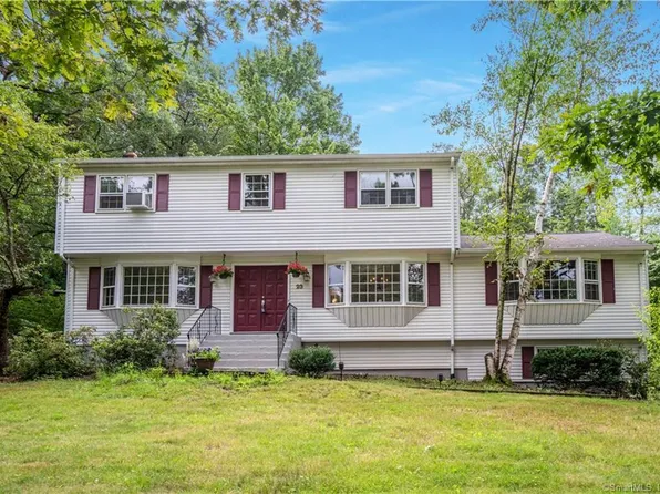 23 Windham Drive, Simsbury, CT 06070