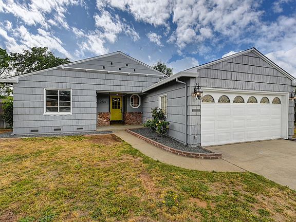 3rd image of 3425 Kentfield Dr