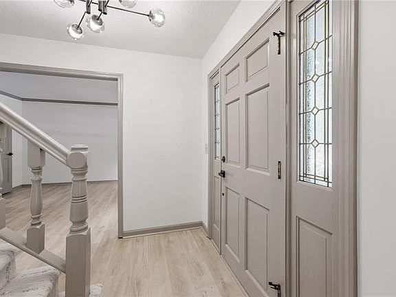 4th image of 8009 Hallet St