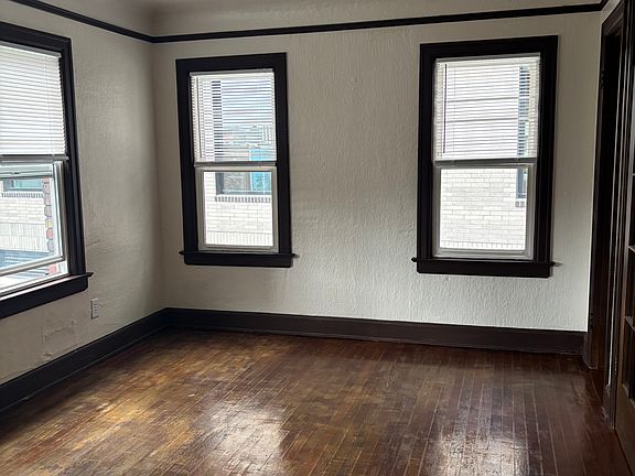 2nd image of 4541 Brooklyn Ave NE