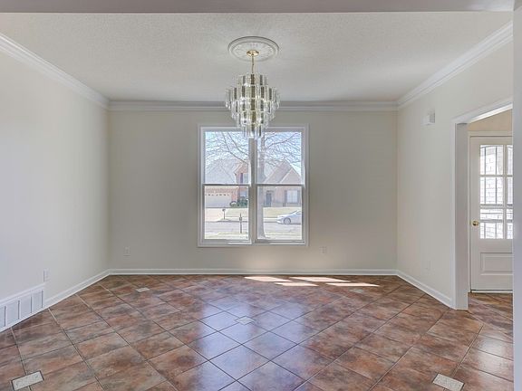 4th image of 4838 Fox Springs Dr