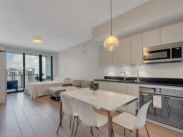 1010 Brickell Ave, Miami, FL