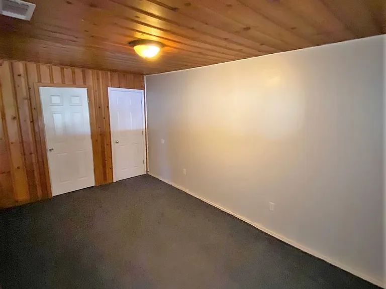 225 Saint Johns St — Photo 6