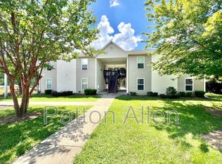 2 Zell Ln APT B, Weaverville, NC 28787