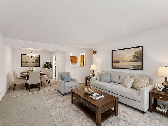 4th image of 5200 Carriageway Dr APT 117