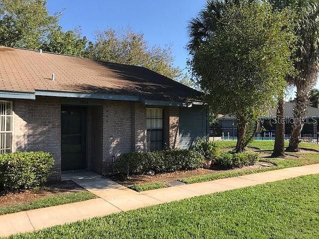 1st image of 2801 King Oak Cir