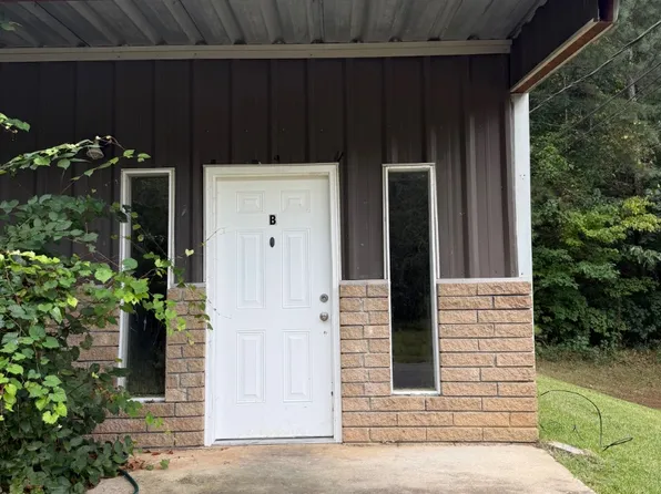 1722 Louise Dr SE #B, Jacksonville, AL 36265
