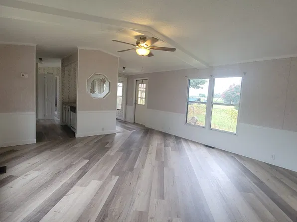 9787 Settle Rd, Tanner, AL 35671