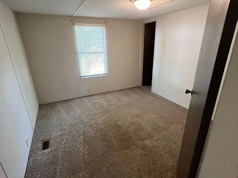 3700 Ash Dr — Photo 13