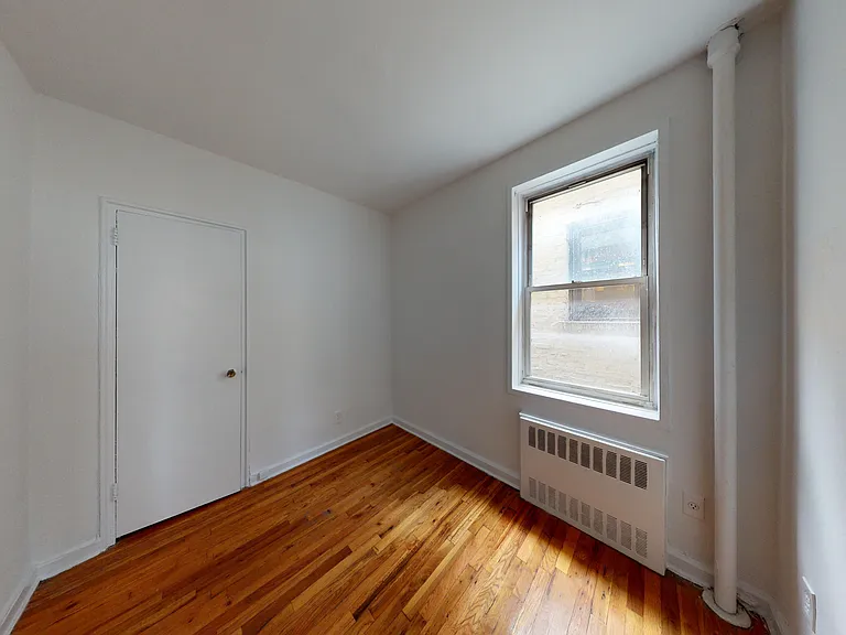 210 Sullivan St #4B — Photo 7