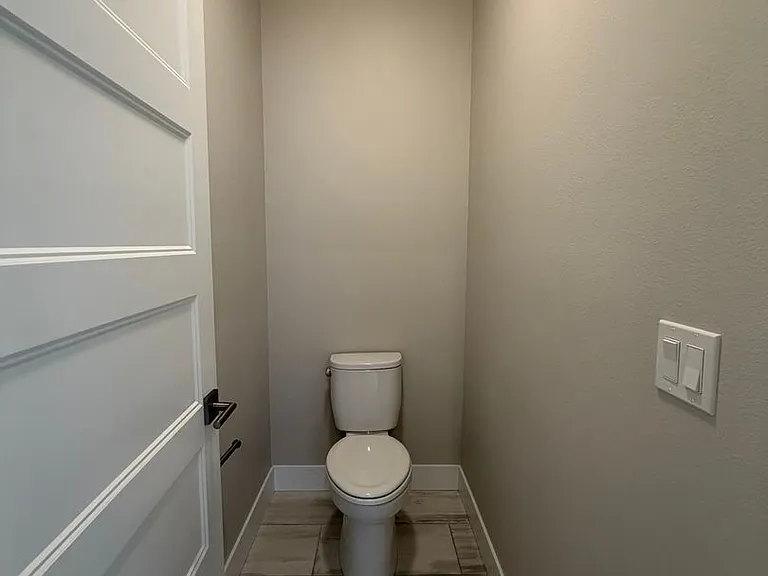 1808 Somers Ln — Photo 22