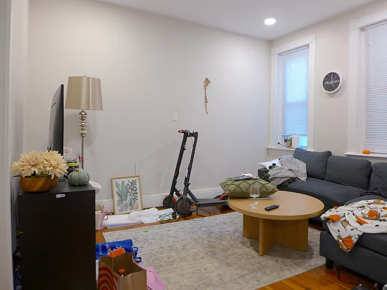146 Gove St — Photo 7