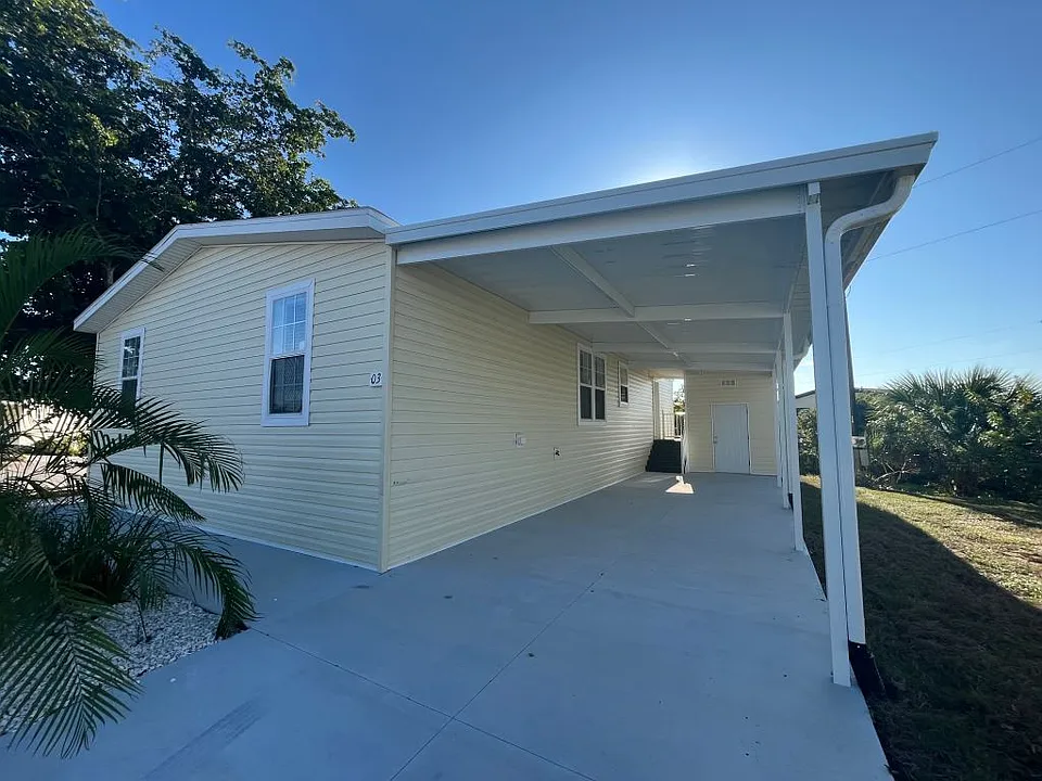 3 Eland Dr #3