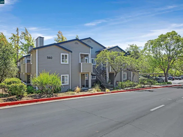 560 Canyon Oaks Dr APT F, Oakland, CA 94605