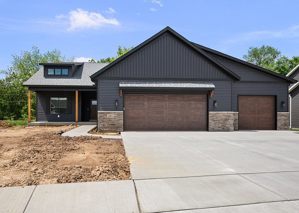 1st image of 4804 Willow Cir