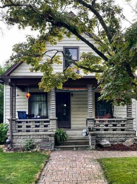 1st image of 407 Baldie St
