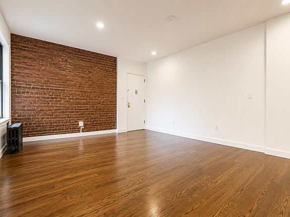 3rd image of 452 Fort Washington Ave #55A
