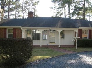 7 Lakeview Dr, Whispering Pines, NC 28327