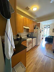 Rented by R New York