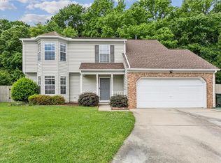 2 Old Pond Ct, Hampton, VA 23666